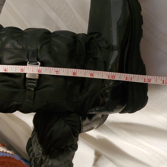 Totes 3 calf boots,black nylon patent accent, side zip. Not worn - Picture 13 of 16
